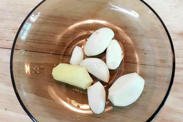 豆鼓蒸仓鱼的做法图解2