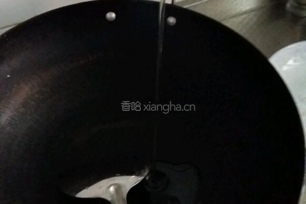 红烧土公鸡的做法图解1