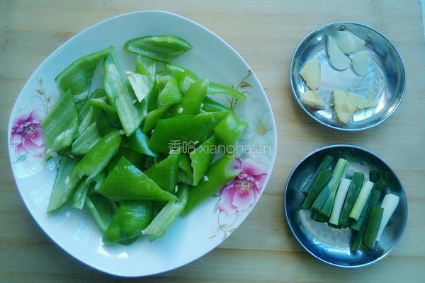 青椒香肠（香辣）的做法图解4