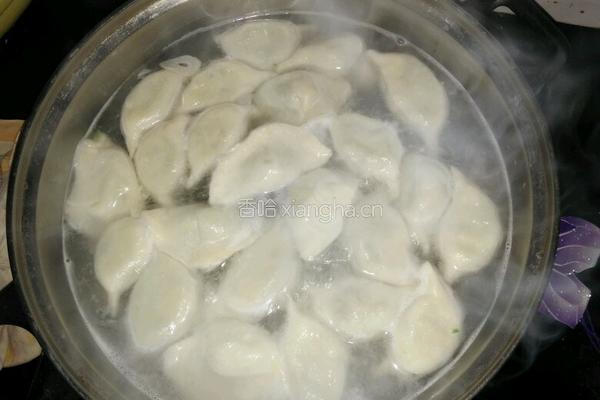 冷水煮水饺的做法图解3