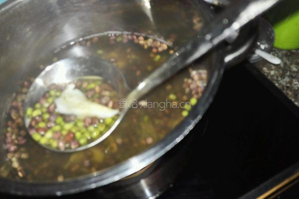 红豆绿豆百合糖水～美白祛斑汤的做法图解3