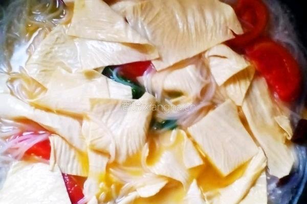 番茄粉丝豆皮汤的做法图解4