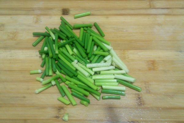 香椿拌菜的做法图解4
