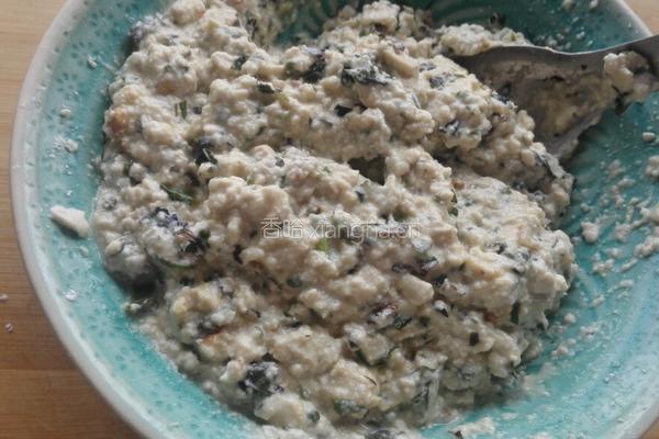 香煎豆腐香椿饼的做法图解4