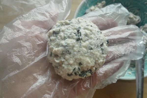 香煎豆腐香椿饼的做法图解5