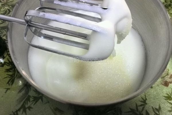 戚风蛋糕8寸的做法图解5