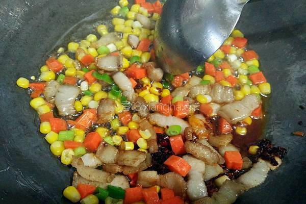 干妈回锅肉炒饭的做法图解3