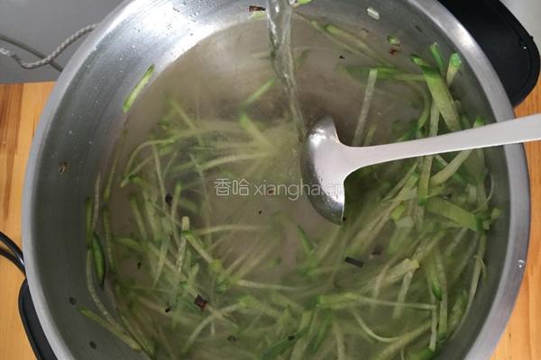 美味虾皮萝卜丝粥的做法图解6