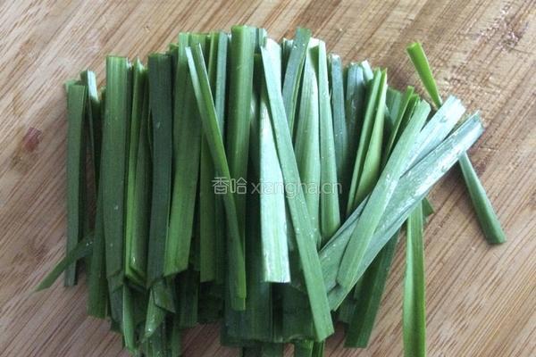 韭菜炒鸡蛋的做法图解1