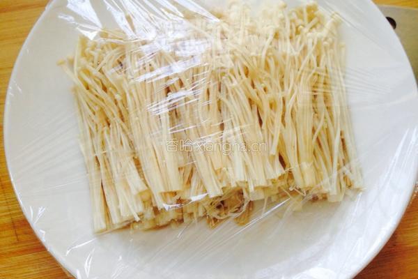 油泼金针菇的做法图解6