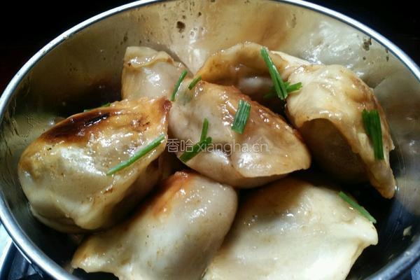 韭菜猪肉煎饺的做法图解6