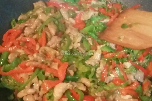 青红椒炒肉丝的做法图解5