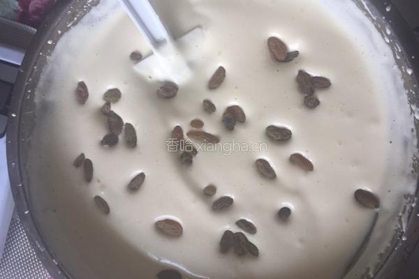 枣香提子蒸蛋糕的做法图解5