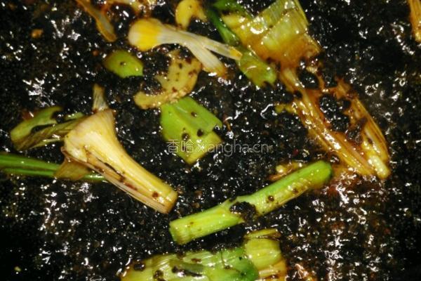 春笋豆芽辣子鱼的做法图解3
