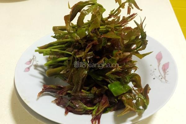 香椿炒鸡蛋的做法图解1