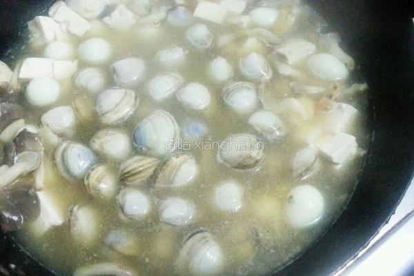 蛤蜊鹌鹑蛋豆腐羹的做法图解9