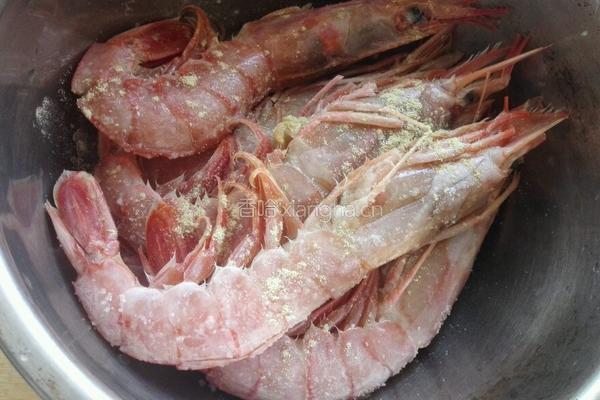 茄汁油焖虾的做法图解3