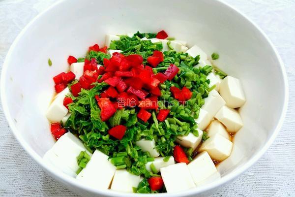 香椿拌豆腐的做法图解3