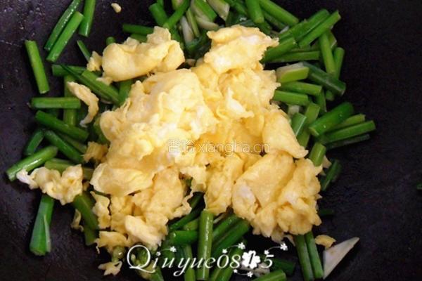 韭菜花炒鸡蛋的做法图解5
