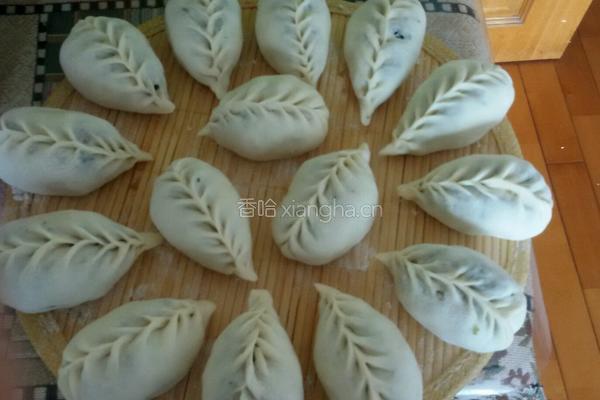 野菜包子(白蒿)的做法图解17