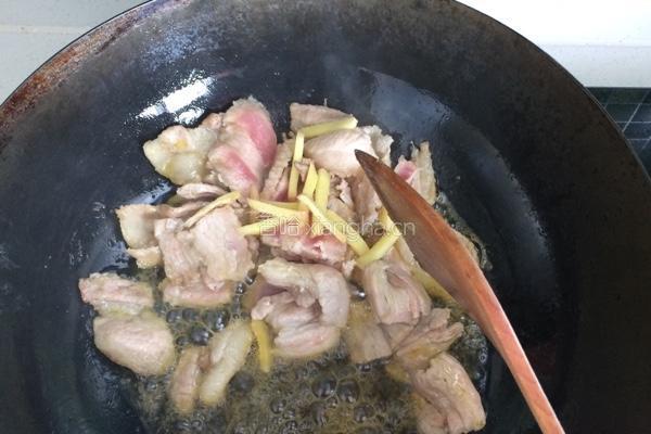 〖 洋葱木耳炒肉 〗的做法图解3