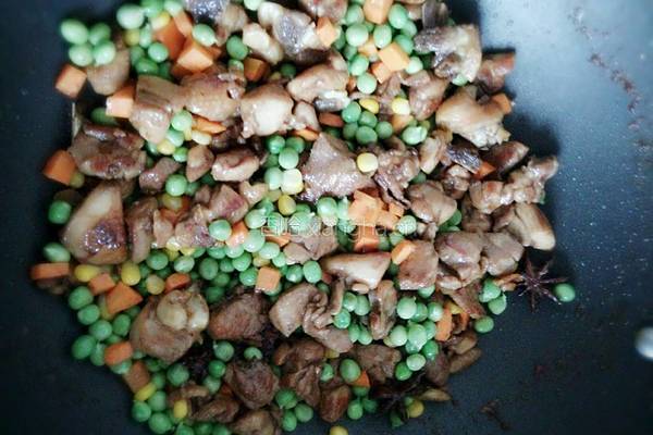 豌豆炒鸡块的做法图解10