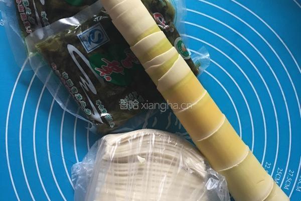 雪菜笋丝黄鱼馄饨的做法图解5