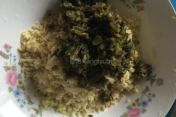 雪菜笋丝黄鱼馄饨的做法图解6