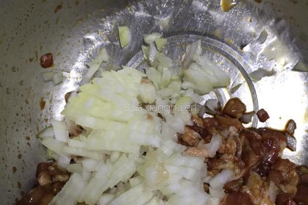 面条菜肉包子的做法图解7