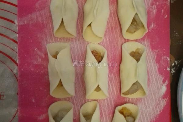 面包机腊味海陆亲子锅贴的做法图解7