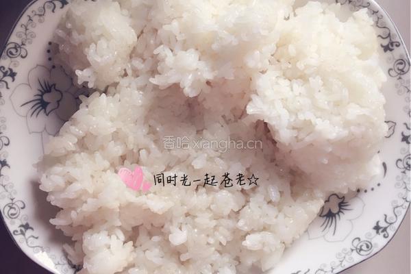 缤纷菠萝饭的做法图解2