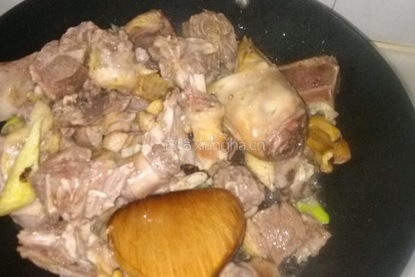 飘香大鹅炖土豆的做法图解5