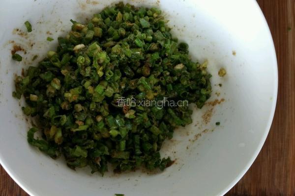 菠菜玫瑰花卷花式馒头的做法图解5