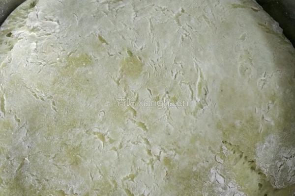 菠菜玫瑰花卷花式馒头的做法图解6