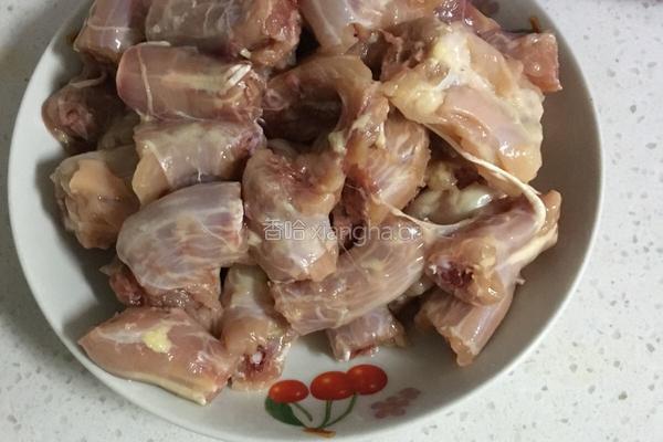 可乐鸡脖的做法图解1