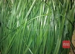 油煎韭菜鸡蛋馅饼的做法图解2