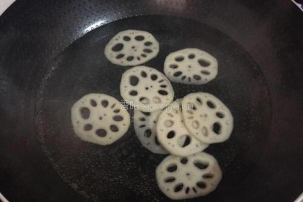 荷塘小炒的做法图解2