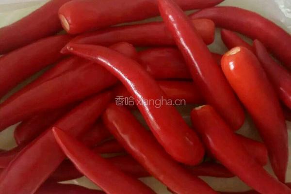 泡椒凤爪的做法图解2