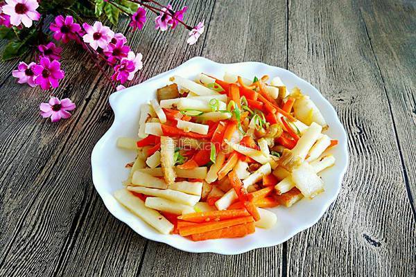 胡萝卜炒山药的做法图解6