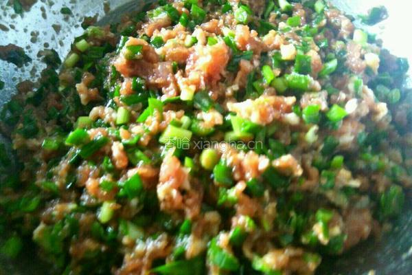 韭菜肉水饺的做法图解2