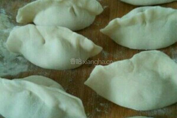 韭菜肉水饺的做法图解5
