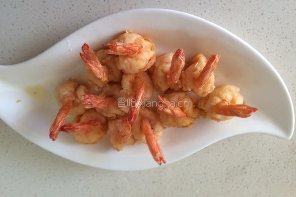 虾仁青椒炒芦笋的做法图解6