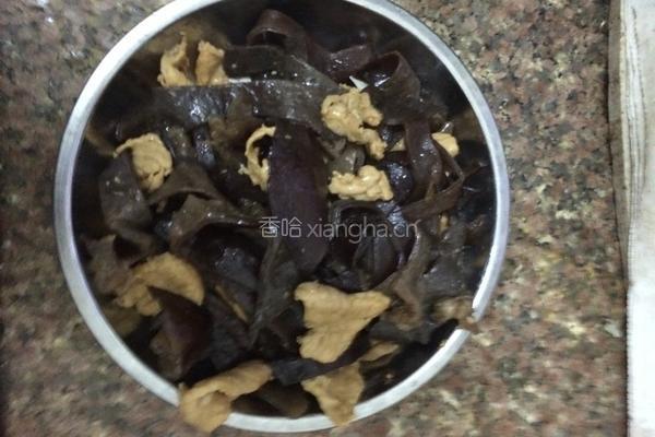 木耳炒瘦肉