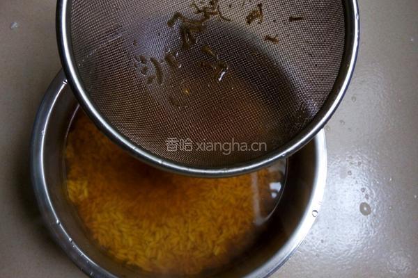 黄色糯米饭的做法图解4