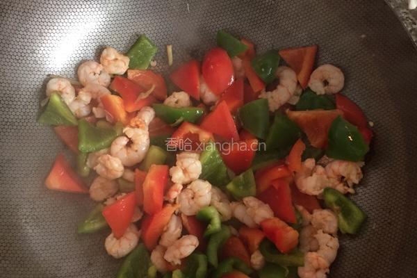 虾仁鱼丸咖喱饭的做法图解2