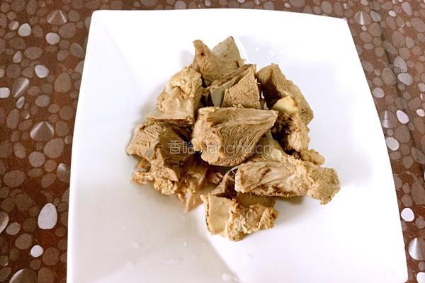 酱香糖醋肩胛骨的做法图解4