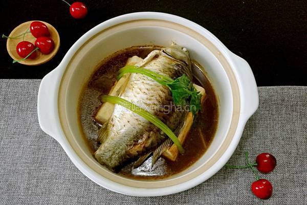 鲫鱼豆腐的做法图解17