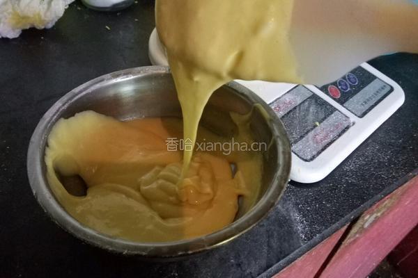 草莓蛋糕卷的做法图解3