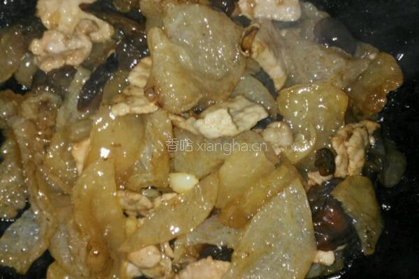 银耳子炒肉的做法图解6