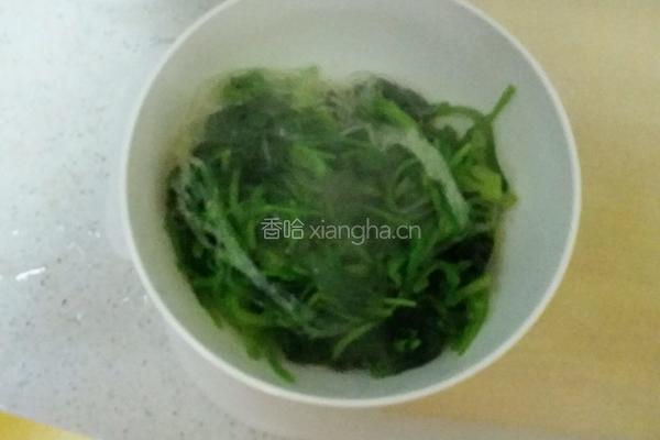 裙边拌粉丝菠菜的做法图解5